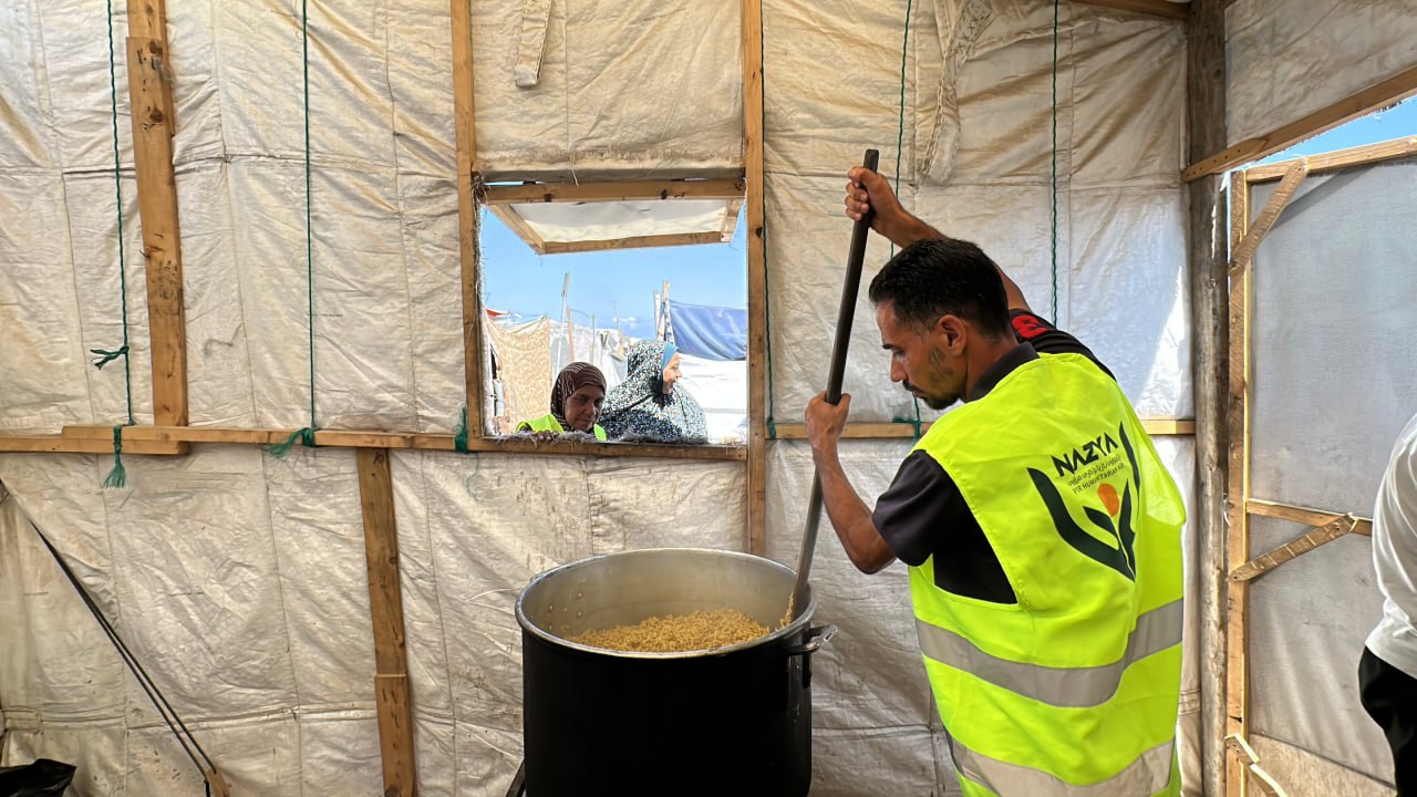 Emergency Food Aid Distribution in Gaza | Nazya Humanitarian Aid, Gaza, Palestine